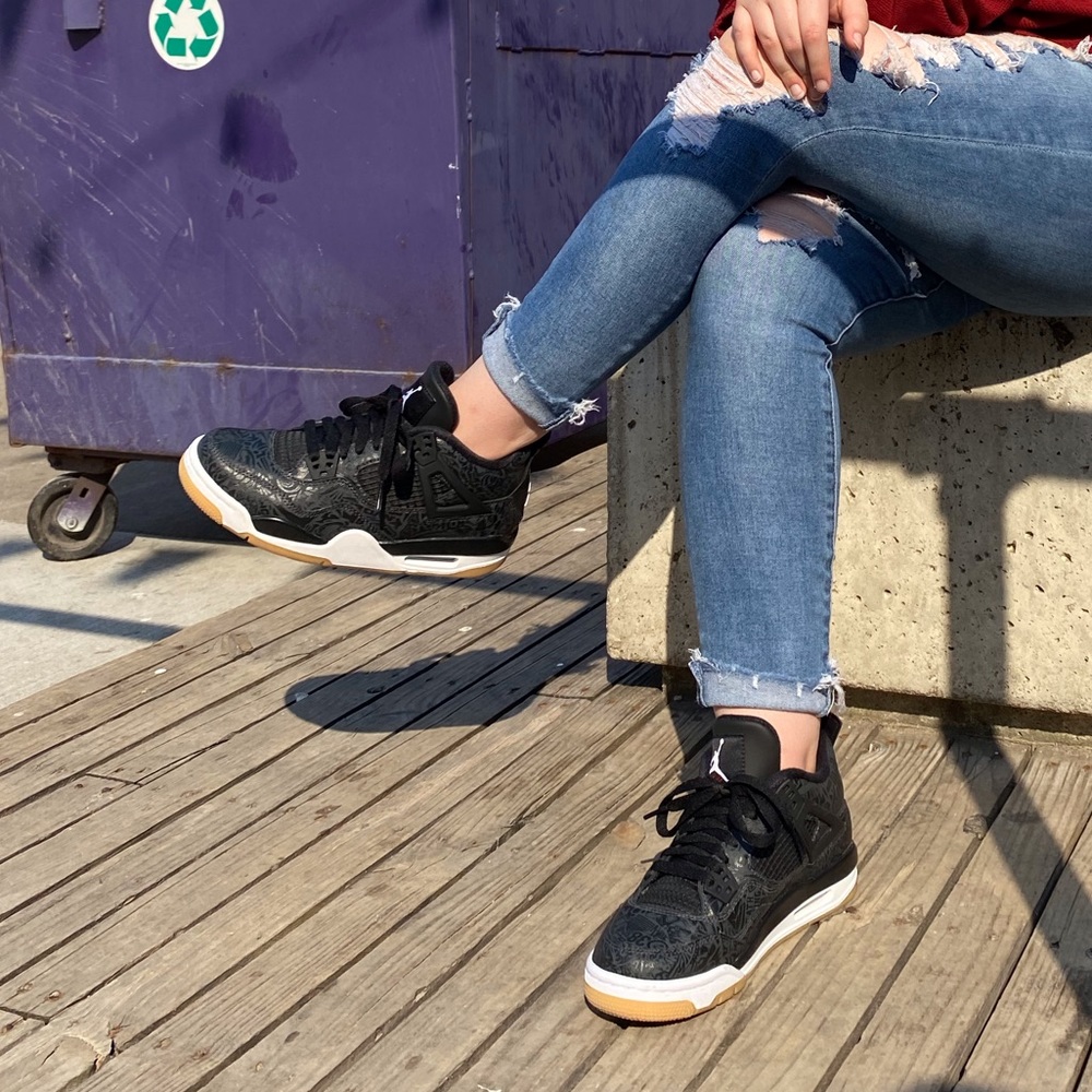 Jordan 4s
